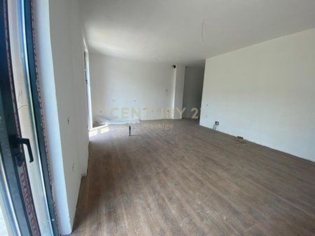 APPARTAMENTO 2+1+2 IN AFFITTO "DIAMOND RESIDENCE", TIRANA!