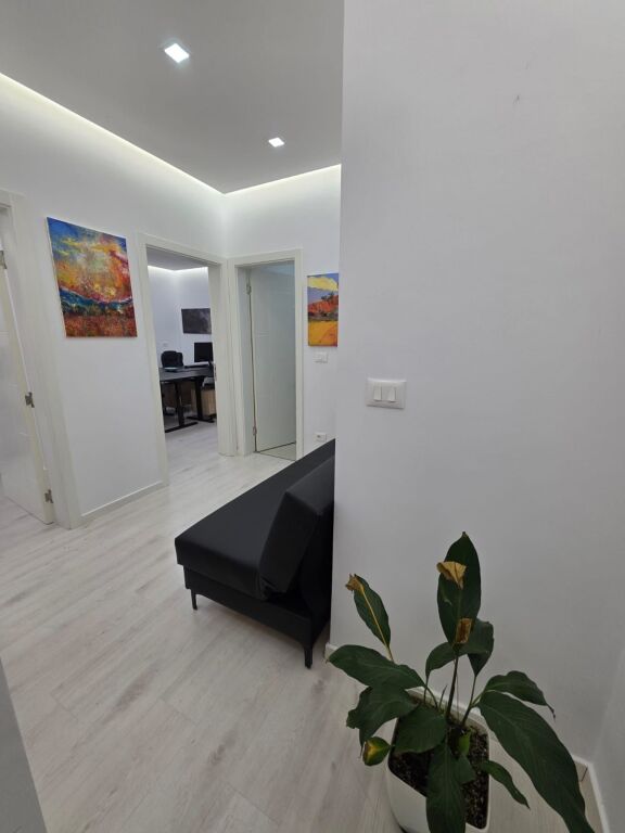 Office for rent near the Ballet School