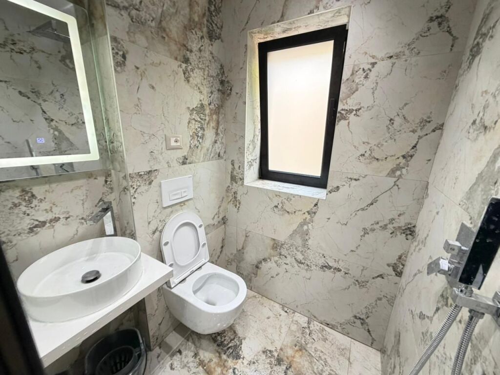 🏡 Super Apartment 1+1 for Sale 📍 At the Ballet School, opposite the Tabakëve Bridge📄 With mortgage, purchase possibility with credit