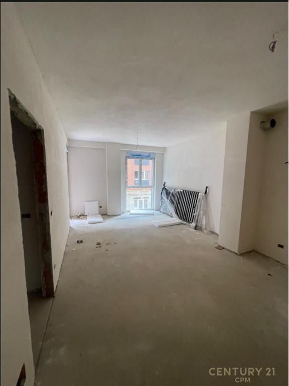 Shitet apartament 2+1 Orbital 3, Bulevardi i Ri