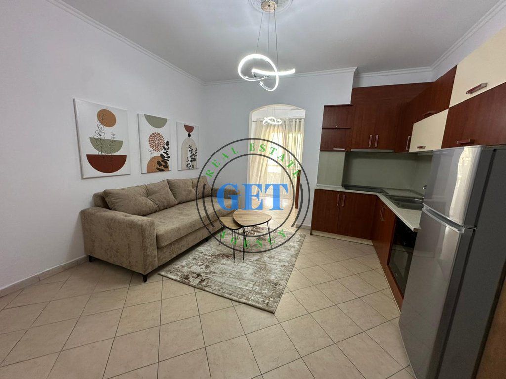 Shitet Apartament 1+1, Plazh Hekurudha,Durrës.