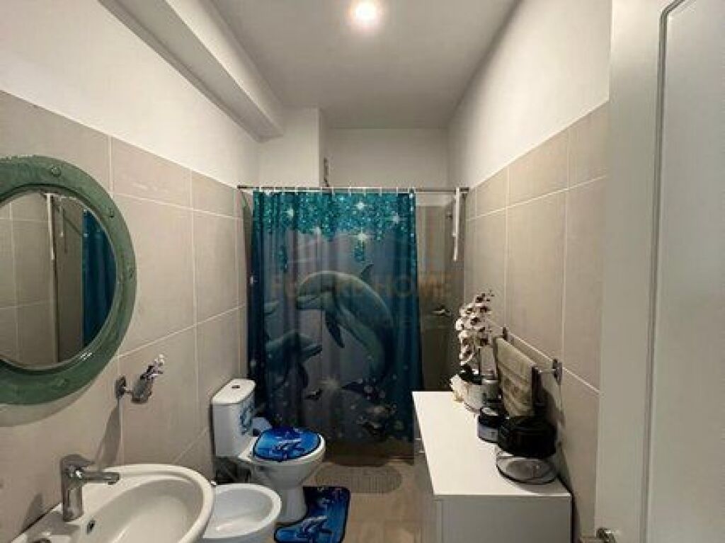 Shitet, Apartament 1+1, 5 maj