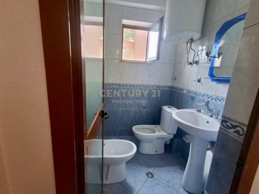 For sale 3+1+2 near "Petro Nini Luarasi", Margarita Tutulani St.– Elite Location!