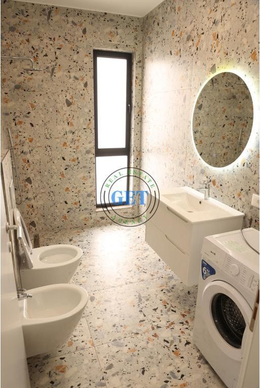 Shitet Apartament 2+1 | Mali i Robit, Durrës