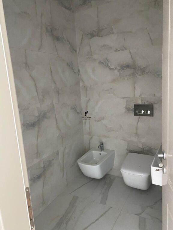 SHITET APARTAMENT 1+1 JORDAN MISJA 13.200.000 LEKE FH-75034
