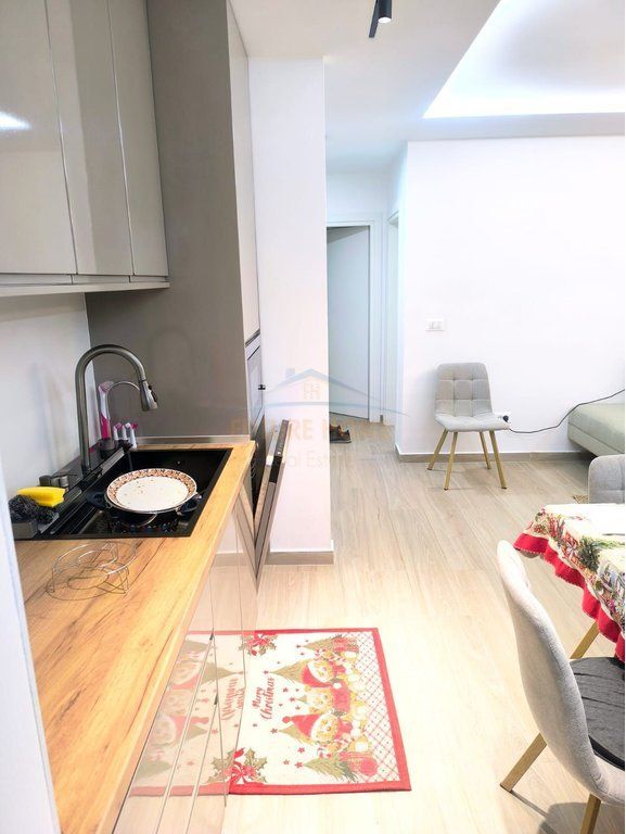 Shitet, Apartament 2+1, Brryli