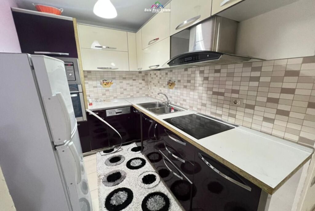 Apartament Me Qera 2+1 Tek Bulevardi Zogu i Pare (ID B2201914) Tirane