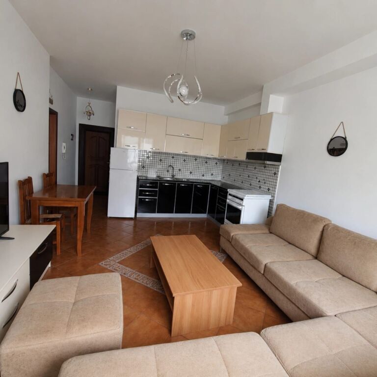 Apartament 1+1 me qira – Astir (tek Rrethi) !