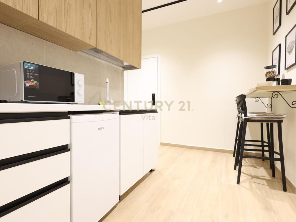 SHITET APARTAMENT 3+1+3 IDEAL PER INVESTIM PLAZH ,DURRES !!!