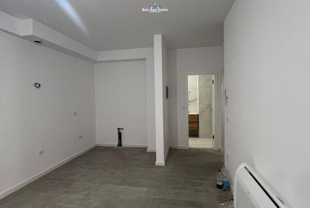 Ufficio In Affitto 2+1 In Via Dritan Hoxha (ID BZ2973) Tirana