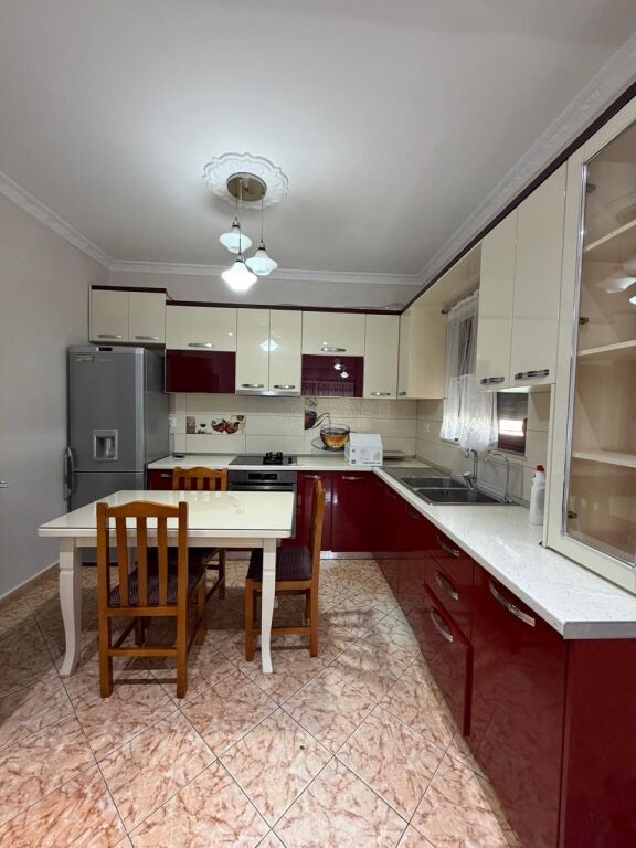 JEPET ME QIRA APARTAMENT 2+1, PJESE E KATIT TE VILES