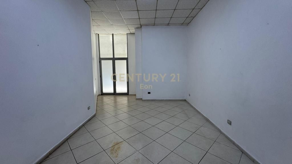 MUNDESI E MIRE INVESTIMI ! NJESI PER SHITJE NE VOLLGA, DURRES !