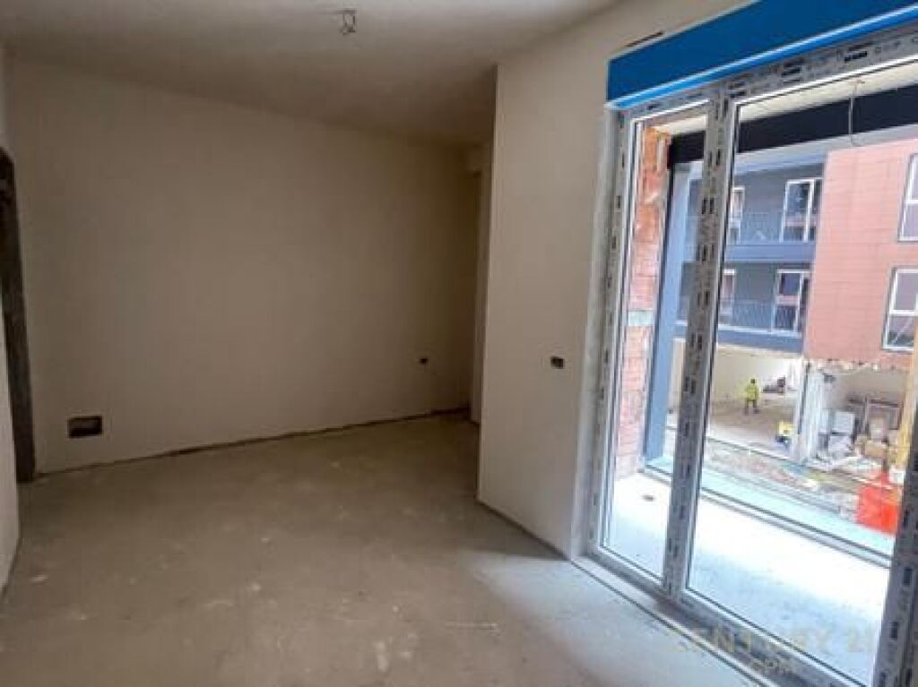 Shitet apartament 2+1 Orbital 3, Bulevardi i Ri