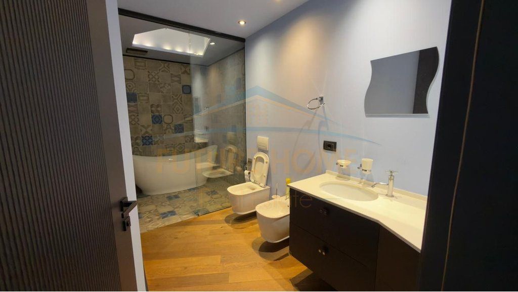Qera, Apartament 3+1+2+2 Poste Parkimi, Unaza e Re