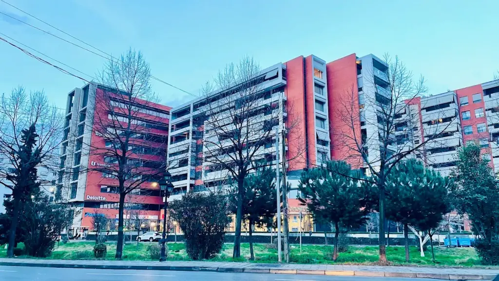 Appartamento 2+1+2+Parcheggio in Vendita al Complesso Delijorgji