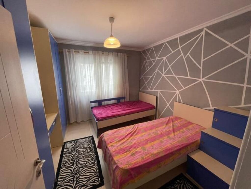 Apartament me qera 2+1 tek pediatria