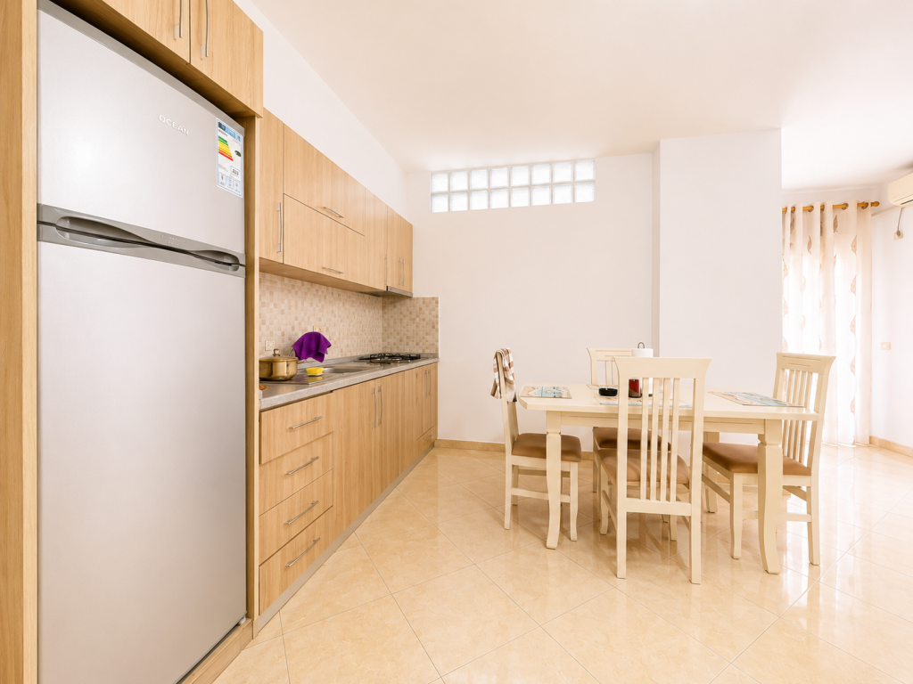Shitet Apartament 1+1 me qira, i mobiluar plotësisht