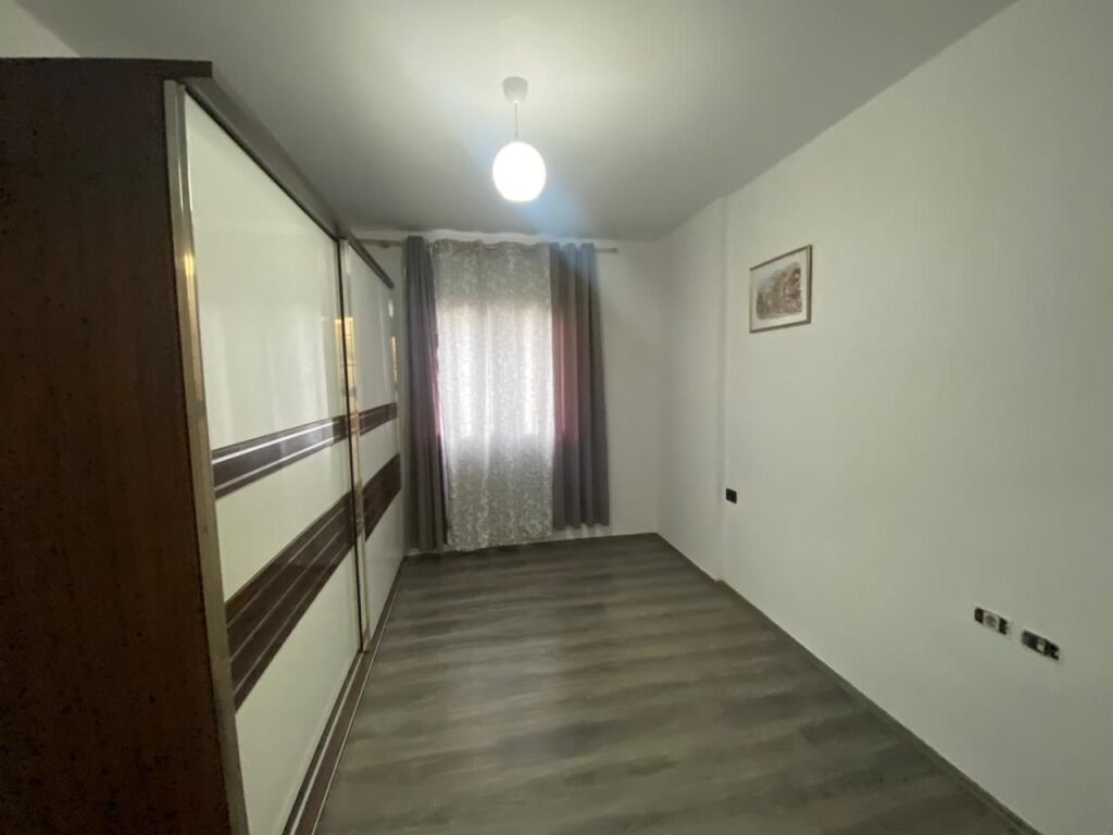 Apartment 2+1 for sale Fusha e Aviacionit !