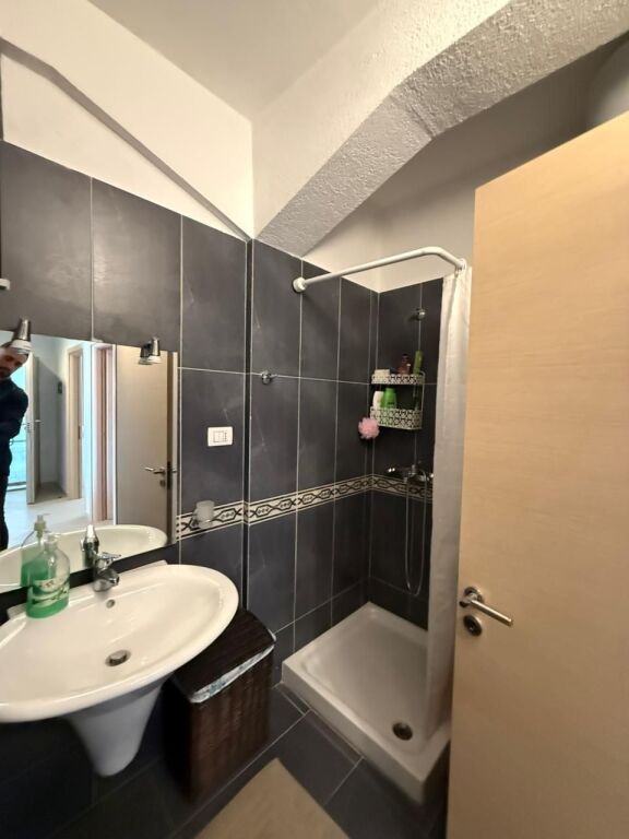 Appartamento 2+1 In Affitto vista mare + posto auto sulla Spiaggia, Durazzo