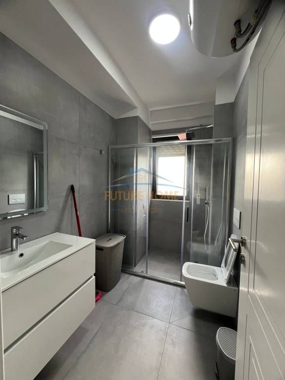 Apartament 2+1+ Parking Rruga e Durresit, Tiranë.