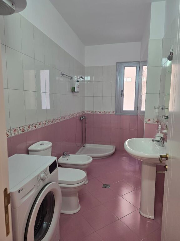 🏡✨ FOR RENT – 1+1 Apartment in Lungomare, Vlorë ✨🏡