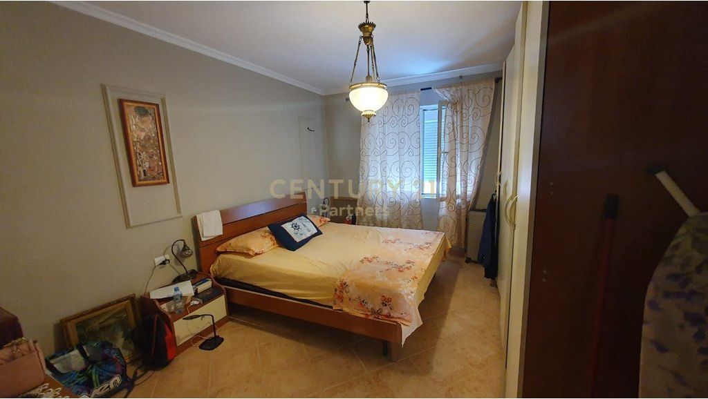 Apartament ne shitje 2+1+2 tek Vasil Shanto 265,000 €