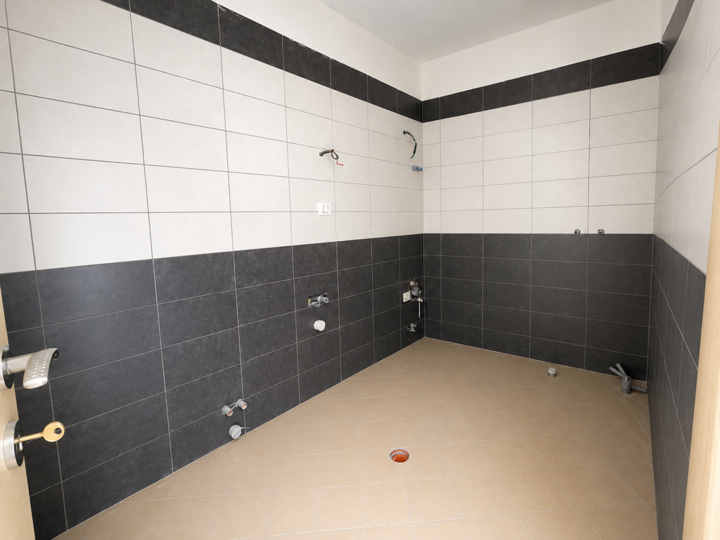 Shitet Apartament me Pamje Deti – Durrës