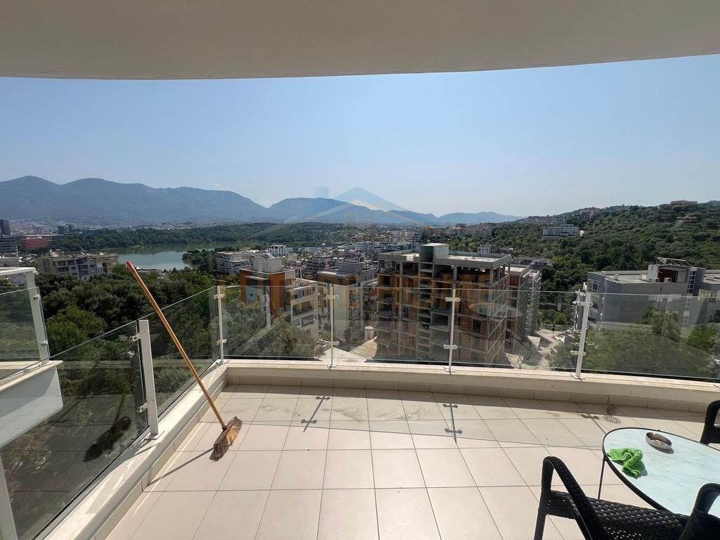 Shitet, Apartament 2+1+2, Kopshti Botanik