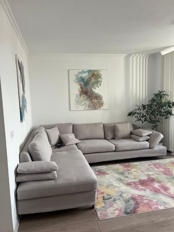 SHITET APARTAMENT 2+1 – KINOSTUDIO, RRUGA “ALEKSANDËR MOISIU”