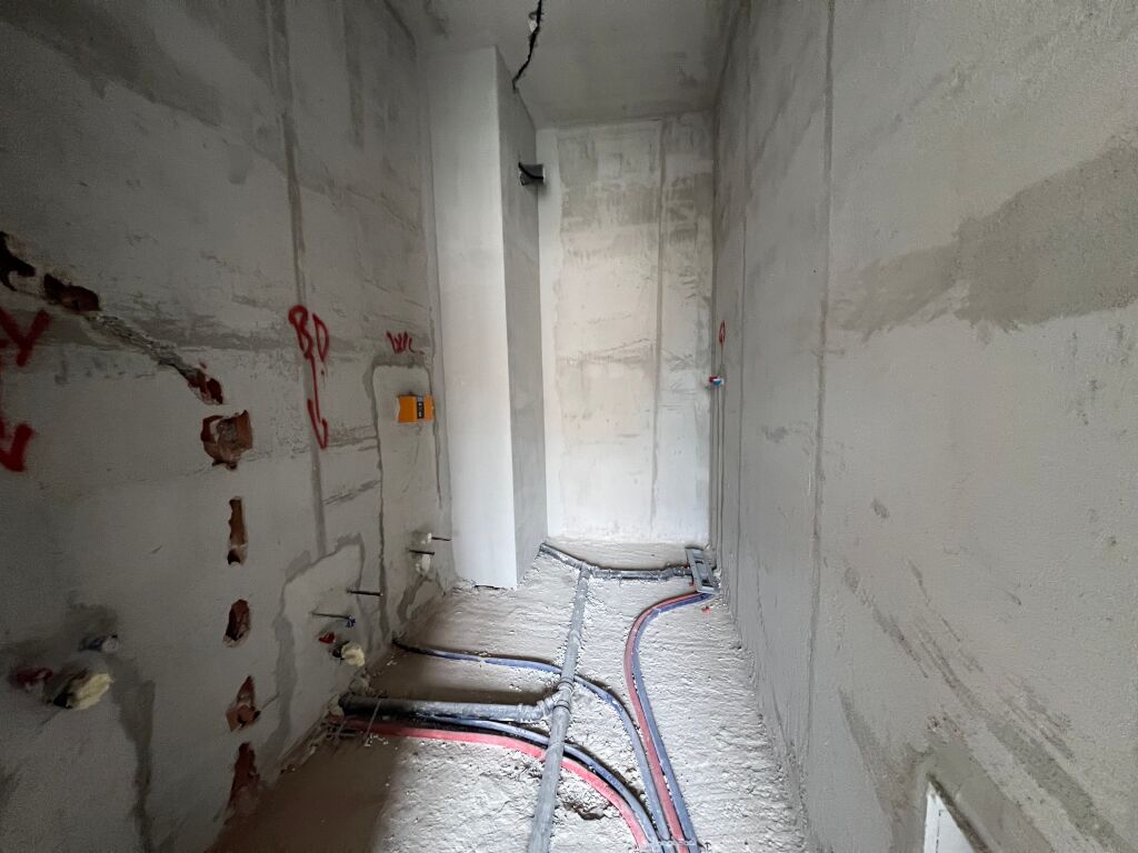 Shitet apartament 2+1+2 Rruga Egnatia , Tirane