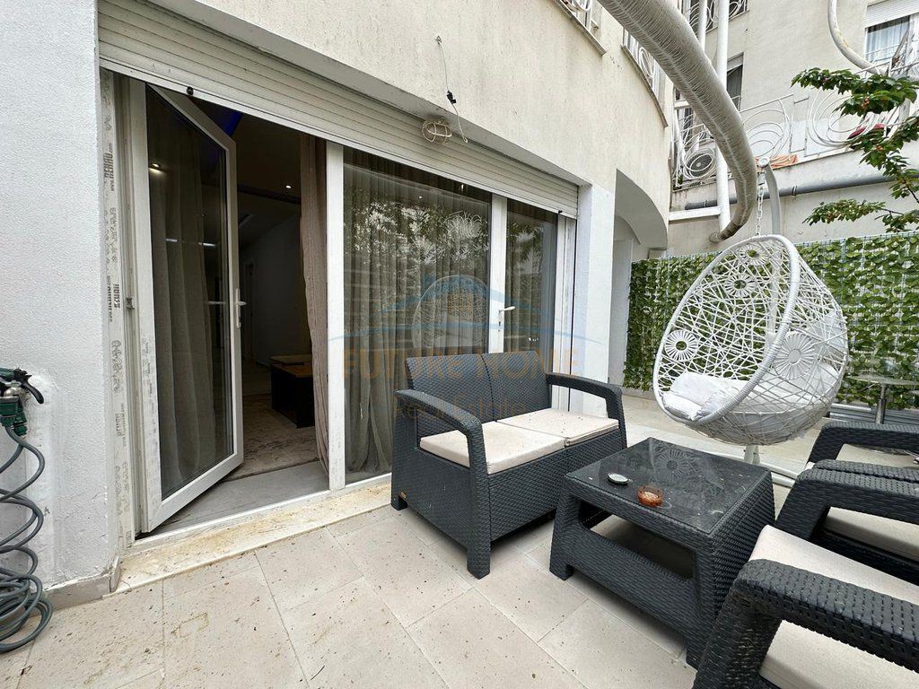 Shitet, Apartament 1+1 , Kodra e Diellit, Tirane