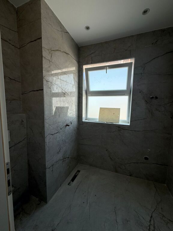 Apartament 1+1 në shitje në Golem, pranë Rezidencës VM.