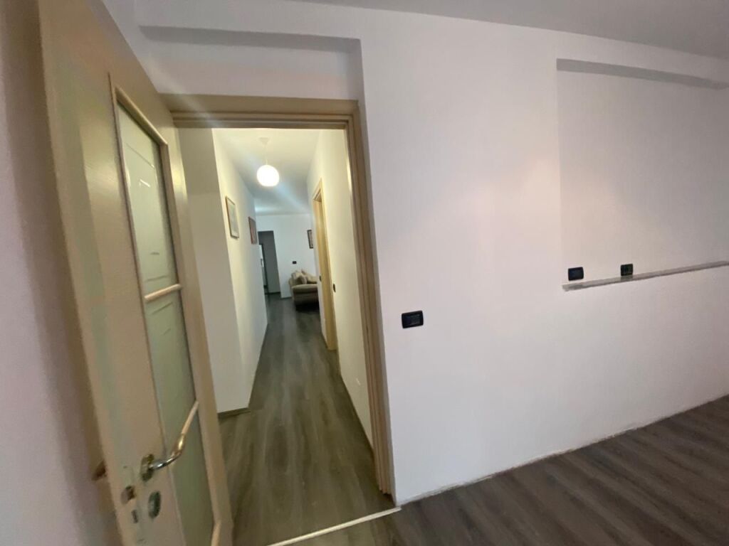 Apartment 2+1 for sale Fusha e Aviacionit !