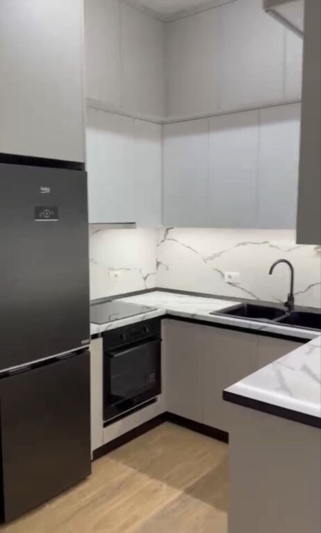 Qera | Apartament 2 + 1+ 2 | Rruga 5 Maji | 600 €/muaj