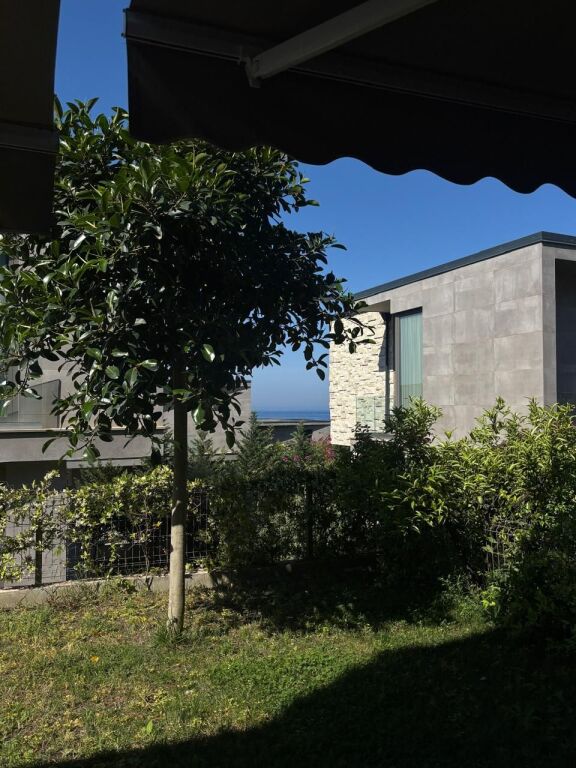 Shitet: Vilë Luksoze tek Rezidenca Olea