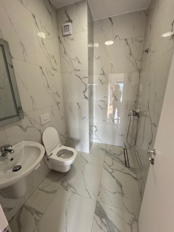 Apartment for rent , glass room