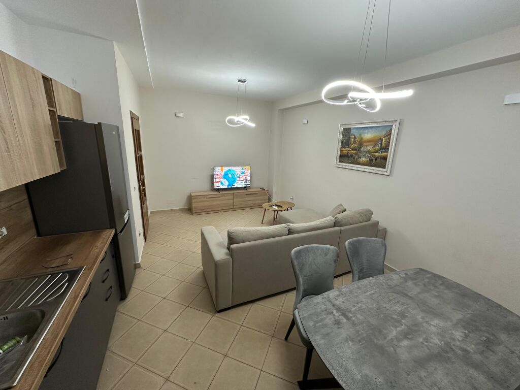 🏡 Shitet Apartament 2+1 – Don Bosko, Tiranë(bujtina e gjelit)
