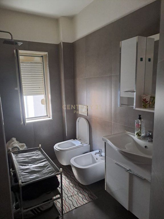 Apartament ne shitje 2+1+2 tek Vasil Shanto 265,000 €