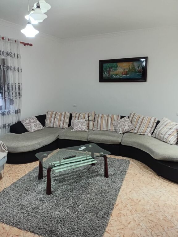APARTAMENT ME QERA 2+1 SELITE 55.000 LEKE FH-75272