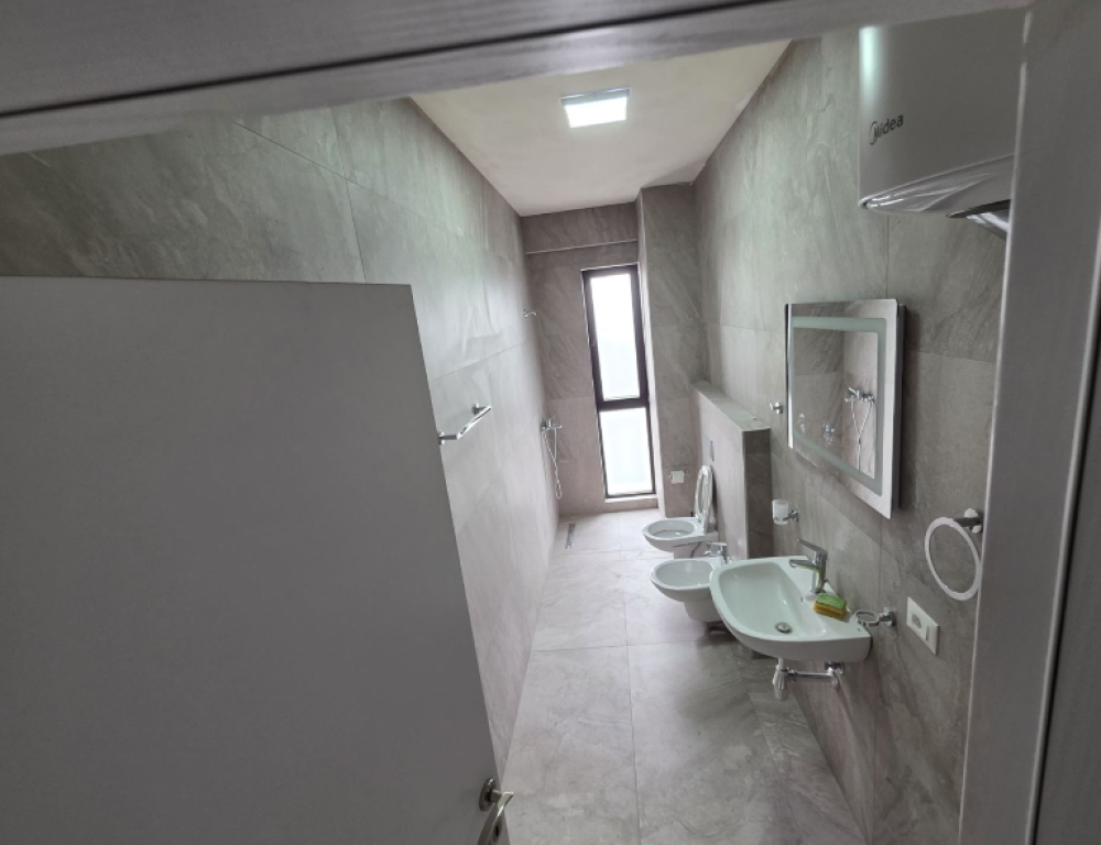 Appartamento in affitto presso ARLIS Farmacia 10  Via di Dibrës