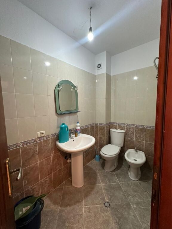 Affittasi appartamento 2+1+2 ad Astir