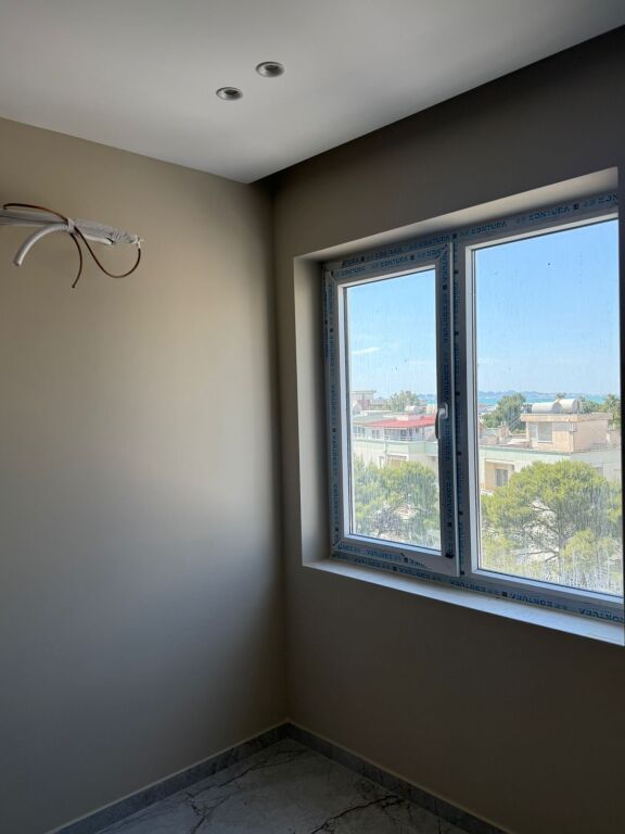 Apartament 1+1 në shitje në Golem, pranë Rezidencës VM.