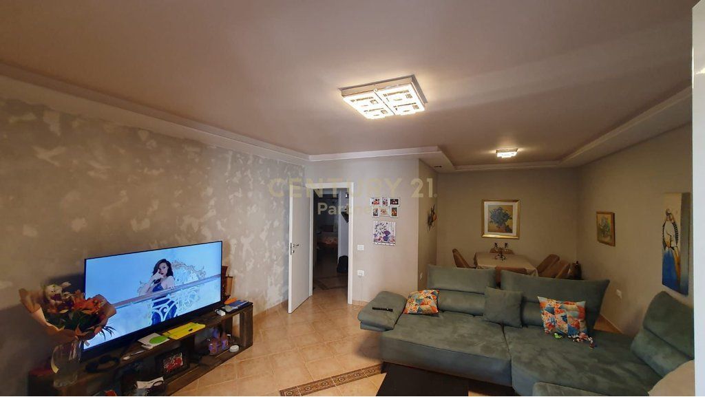 Apartament ne shitje 2+1+2 tek Vasil Shanto 265,000 €