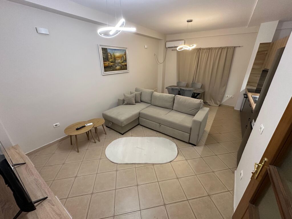 🏡 Shitet Apartament 2+1 – Don Bosko, Tiranë(bujtina e gjelit)