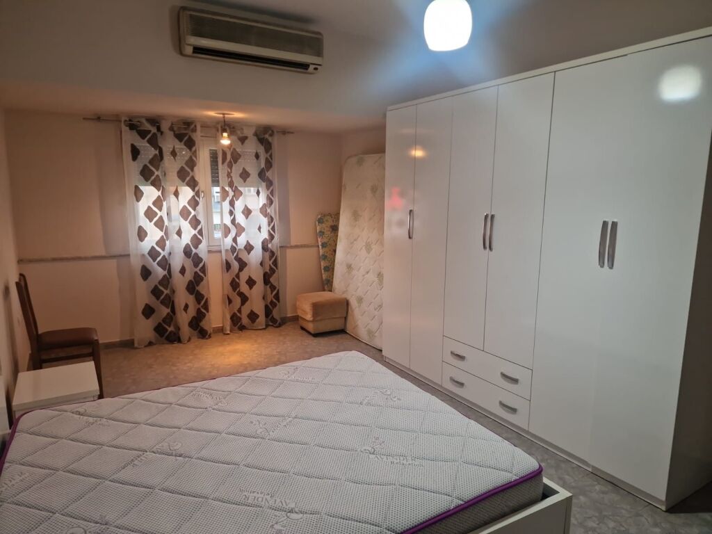 Apartment 2+1 for rent Durres Street !