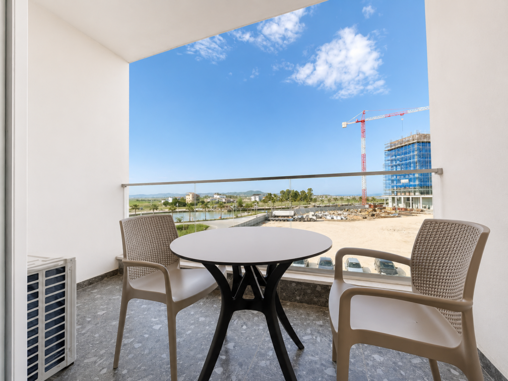 Shitet Apartament 1+1 i Mobiluar me Ballkon - Qerret, Kavaje