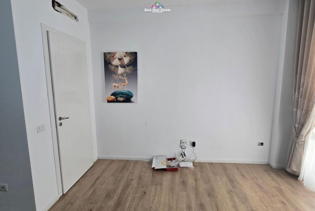 Apartament Ne Shitje 1+1 Ne Fresk (ID B110588) Tirane