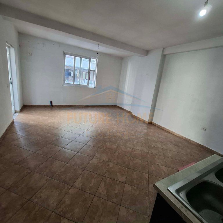 Apartment 2+1, Çabej Buildings, Misto Mame