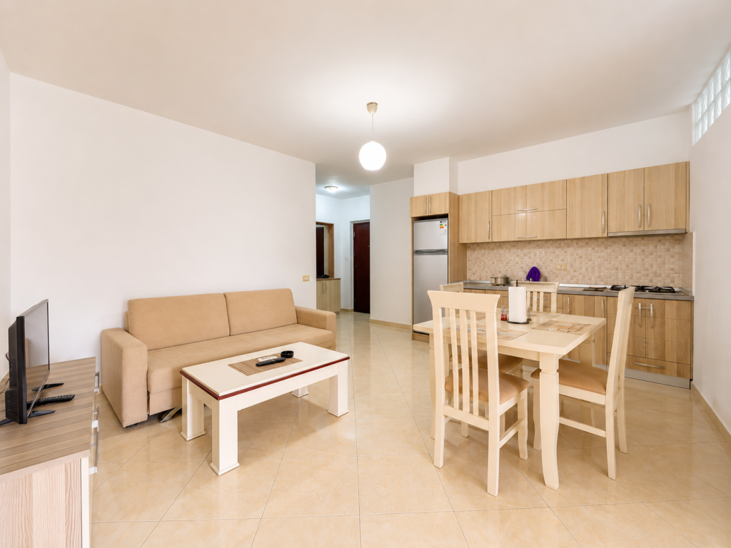 Shitet Apartament 1+1 me qira, i mobiluar plotësisht