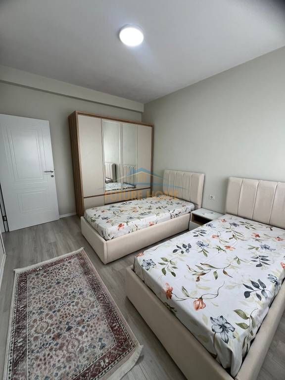 Shitje, Apartament ,2+1+ Parking Rruga e Durresit ,Tirane.
